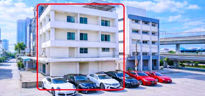10 ห้องนอน จอดรถได้ 6 คัน ใกล้มหาวิทยาลัยรามคำแหง 850 ม. อาคารพาณิชย์ 2 คูหา 4 ชั้น 7 ห้องน้ำ รามคำแหง 17-30  400 ตร.ม.