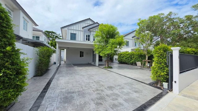 ให้เช่า บ้านเดี่ยว Villaggio 3 ศรีนครินทร์-บางนา ขนาด 81 ตร.วา พทชส 150 ตร.ม. 3 ห้องนอน 3 ห้องน้ำ จอดรถ 4 คัน ใกล้เมกะบางนา 65,000/เดือน