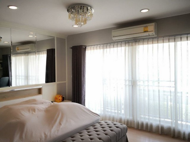 ให้เช่าทาวโฮม3ชั้น  โครงการบ้านกลางเมือง โชคชัย 4  ใกล้โรงพยาบาลเปาโล โชคชัย 4 คริสตัล พาร์ค CDC