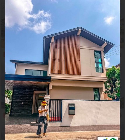 ให้เช่าบ้านสวนปริญสิริ เอกมัย รามอินทรา รีโนเวทใหม่ 250 ตร.ม. 3 นอน ราคา 79000 บาท