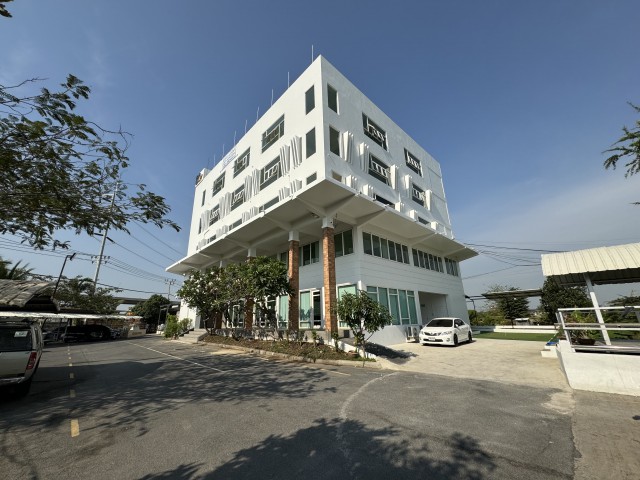 260822liffsinkoj ให้เช่า สำนักงาน สำนักงานพื้นที่ 73 ตร.ม. ใกล้ถนนชัพฤกษ์-ราชพฤกษ์ ในซอยคลองบางวัด ทางแยกต่างระดับชัยพฤกษ์ ชั้นทั้งหมด 1 ชั้น นนทบุรี    ปากเกร็ด ใกล้กับ สภ.ชัยพฤกษ