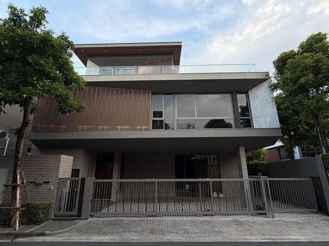 ขายบ้านเดี่ยว 3 ชั้น 525 ตร.ม. โครงการ ARTALE พัฒนาการ-ทองหล่อ ซ.พัฒนาการ 20