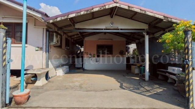 บ้านเดี่ยว 2 หลัง 53.3 ตารางวา ซอยเทิดราชัน 33 ทำเลดี