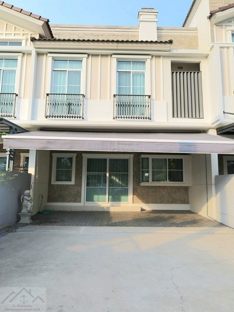 ให้เช่าทาวน์โฮมส์ 2 ชั้น 3 ห้องนอน อินดี้ 1 บางนา รามคำแหง2 ตรงข้าม Dulwich College International School Bangkok ใกล้เมกะบางนา