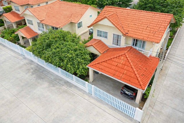 บ้านเดี่ยว 2 ชั้นสภาพดี ฟังก์ชันครบ 4 นอน 2 น้ำ  ถ.โรจนะ  คลองสวนพลู อุทัย อยุธยา ใกล้นิคมอุตสาหกรรมโรจนะ 900 ม. 65ตร.ว. 130 ตร.ม. 