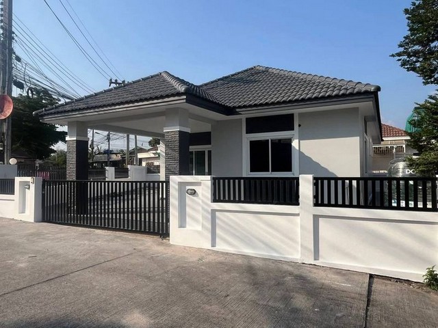 บ้านเดี่ยวชั้นเดียว ศรีราชา Legacy Village หมอย้อย แปลงมุม รีโนเวทใหม่ TP-H2157