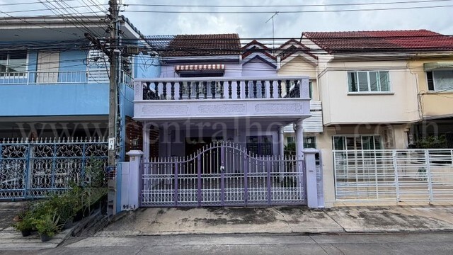 ทาวน์โฮม หมู่บ้าน มณียาวิลล์ สุขุมวิท 101/1 ใกล้ BTSปุณณวิถี