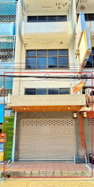 MRTแยกไฟฉาย 300 ม. พื้นที่สำนักงานให้เช่า 2 ชั้น   12 ตร.ว. 70 ตร.ม.รพ.วิชัยเวช แยกไฟฉาย 400 ม.