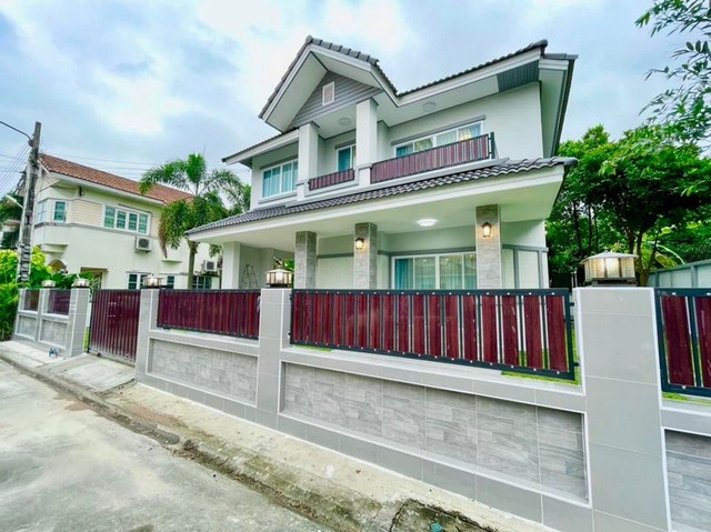 ขายบ้านเดี่ยวรีโนเวทใหม่ โครงการ มบ.เปรมวรา ศรีราชา ชลบุรี FP-H01856 