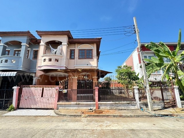 ลดด่วน ทาวน์เฮ้าส์ ศิริวรรณ - ชวนชม บางบัวทอง หลังริม