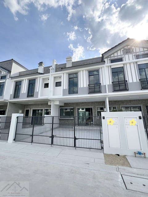 ให้เช่าทาวน์โฮม 2 ชั้น 3 ห้องนอน Villaggio 3 ศรีนครินทร์ – บางนา ใกล้ Mega บางนา