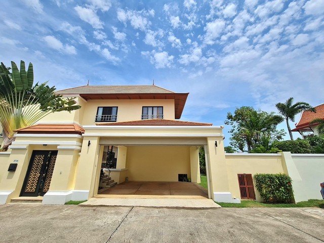 ขายบ้านเดี่ยว 2 ชั้น ขนาด 135 ตรว บ้านหน้าหาดบางเสร่ พร้อมเข้าอยู่ ใกล้วัดบางเสร่คงคาคาม ใกล้ตลาดอาหารทะเลบางเสร่ สัตหีบ ชลบุรี