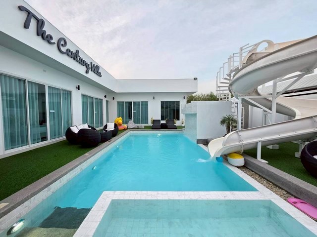 ขายพูลวิลล่าเพื่อการลงทุน ขายพร้อมผู้เช่า พร้อมแถมเฟอร์นิเจอร์ และเครื่องใช้ไฟฟ้า พร้อมทำธุรกิจได้เลย ห้วยใหญ่ บางละมุง ชลบุรี