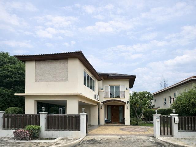 HR 9828 ให้เช่าบ้านเดี่ยวหรู 2 ชั้น 4 ห้องนอน หมู่บ้านแกรนด์ คาแนล ดอนเมือง ถนนเชิดวุฒากาศ