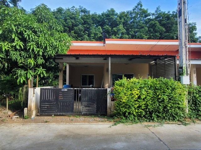 ขายทาวน์เฮ้าส์  ซอยบ้านพัฒนาผัง 1  ถนนบ้านมาบเตย-บ้านมาบประดู่ ระยอง
