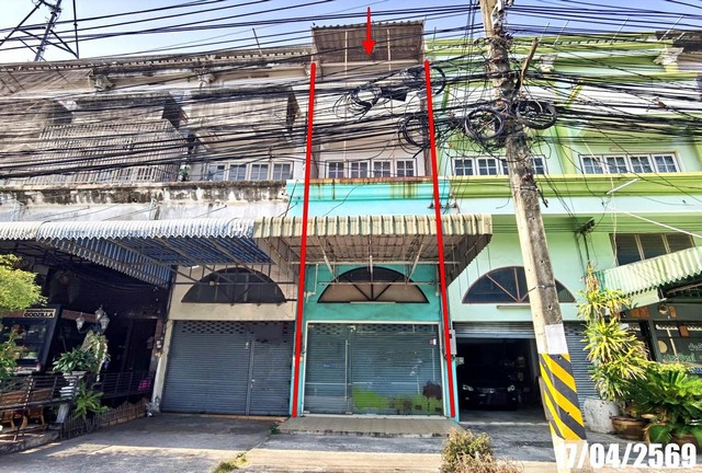  ขายอาคารพาณิชย์ 3 ชั้น มีชั้นลอย ราคาโปรโมชั่น เมืองชลบุรี  ถนน พระยาสัจจา