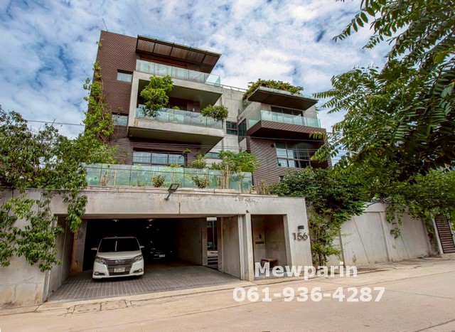 428933 ขายบ้าน ทาวน์อินทาวน์ ขนาด 87 ตร.วา  บ้านเดี๋ยวตึกแฝด 6ชั้นครึ่ง และมีดาดฟ้า