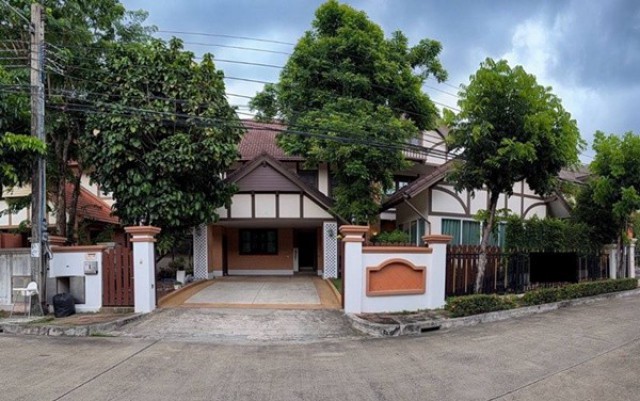 ขาย #บ้านเดี่ยว หมู่บ้าน ลัดดารมย์ เอกมัย-รามอินทรา ถนนประดิษฐ์มนูธรรม #ใกล้เซ็นทรัลอีสวิลล์ #ใกล้แฟชั่นไอส์แลนด์  QQ