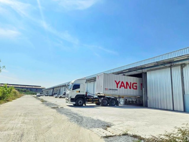 น้ำไม่ท่วม มีใบอนุญาตโรงงาน ไฟฟ้า 3 เฟส 1 พระราม 2 กม.25 400 ม.เลียบคลองบางน้ำจืด โรงงานให้เช่า 1ออฟฟิศ 1น้ำ 112 ตร.ม.