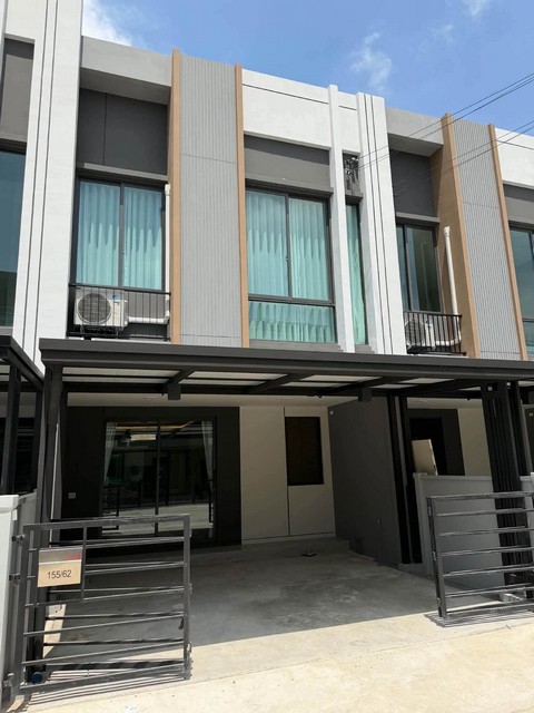ให้เช่า Townhome 2 ชั้น 130 ตรม. 3 ห้องนอน พลีโน่ สุขุมวิท-บางนา 4 บ้านแต่งใหม่ ใกล้ Mega บางนา