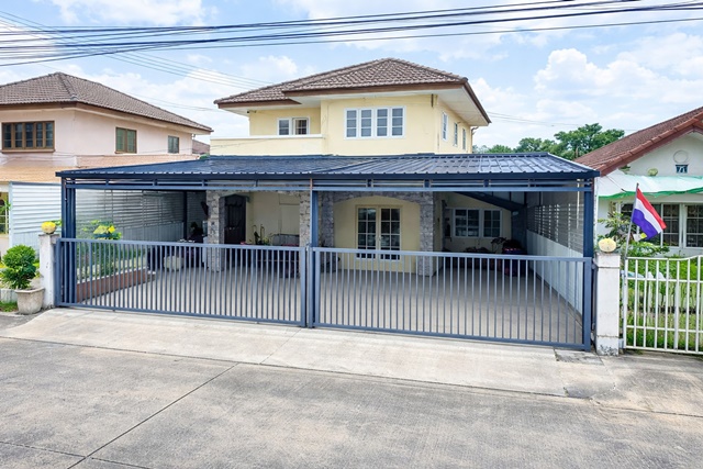 บ้านเดี่ยว 2 ชั้น 3นอน 2น้ำ  52 ตร.ว. 210 ตร.ม. ถ.รังสิต-นครนายก  ตลาดเมืองใหม่คลอง 4 700 ม. ศูนย์การแพทย์และฟื้นฟูบึงยี่โถ 950ม. 