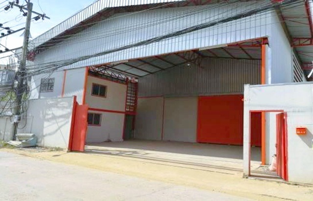 พาณิชยการเอเชีย 3.6 กม. 2นอน 2น้ำ ให้เช่าโกดัง พร้อมออฟฟิศ 2 ชั้น 1,600 ตร.ม.ตรงข้ามวัดลาดบุญ 1.16กม. ARLลาดกระบัง 3.5กม.  400 ตร.วา.