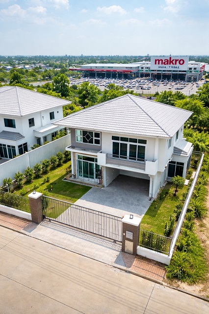 บ้าน คฤหาสน์หรู 4นอน 3น้ำ ถ.เลี่ยงเมืองนครราชสีมา แม็คโคร หัวทะเล1.36 กม.  ใกล้รร.สารสาสน์ 800 ม. 62 ตร.ว.248 ตร.ม. ตลาดโอเอ็ม ไนท์ 600 ม.