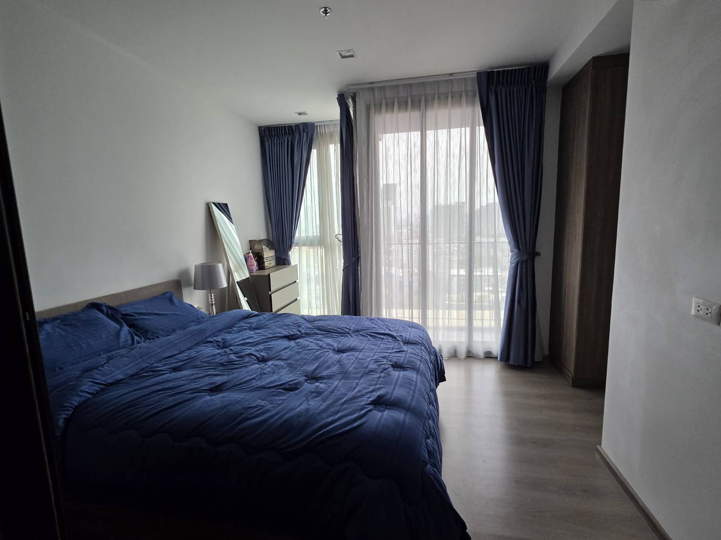 ขายคอนโด The Line Phahonyothin Park B  วิวเมืองพาโนราม่า ขนาด 41 ตร.ม. ฟังก์ชันลงตัว ใช้สอยพื้นที่ได้เต็มที่1 ห้องนอน 1 ห้องน้ำ 