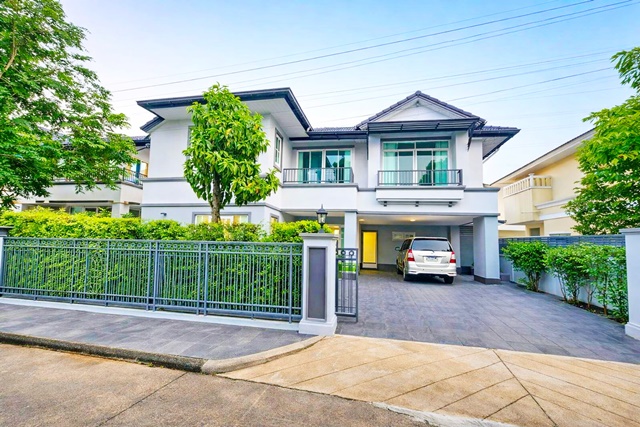 คฤหาสน์ 4-5นอน ใกล้ รร.นานาชาติ RIS 499ม. เดินถึง เหมาะกับอาจารย์ นักเรียน 75ตร.ว. ถูกสุดในหมู่บ้าน 