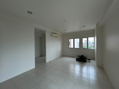 ห้องชุดขายพร้อมที่จอดรถประจำ กลับดึกแค่ไหนก็มีที่จอด !!!ราคาถูกที่สุดในโครงการ ใกล้นิคมแหลมฉบัง ขายห้องชุดโครงการ วังทองคอนโดเทล B 