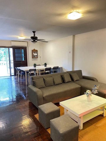 ให้เช่าทาวโฮม 6ห้องนอน 6ห้องน้ำ  เอกมัยซอย4  ใกล้ Big C เอกมัย เพียง 650 m และ BTS เอกมัย เพียง1.2 km