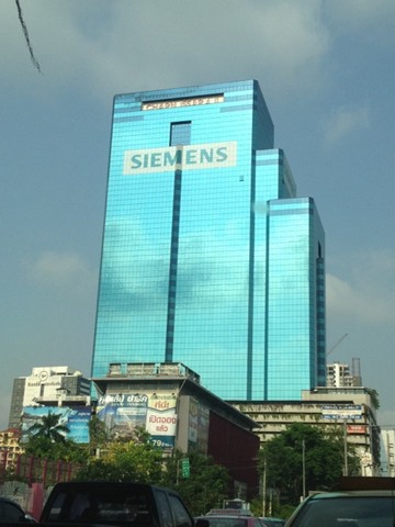 OFfice อาคารชาญอิสระ2 1 ตาราง-วา 1 ngan 0 Rai 1Bedroom1ห้องน้ำ 60000 BAHT. พร้อมเข้าอยู่ กรุงเทพ