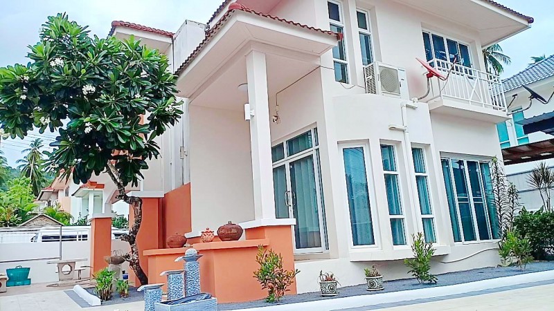 ตลาดสดศรีฟ้า 650ม. 68 ตร.ว. 153 ตร.ม.DIY ธูปะเตมีย์  เกาะสมุย Pool Villa บ้านเดี่ยว 2 ชั้น 3-4นอน