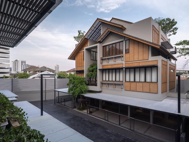 P2168 ขาย ให้เช่า บ้านเดี่ยว Pool Villa หลังใหญ่ 620 ตร.ม. ถนนวิภาวดีรังสิต20 เชื่อมต่อลาดพร้าวและรัชดาภิเษก พร้อมลิฟท์ส่วนตัว ทำเลศักยภาพ