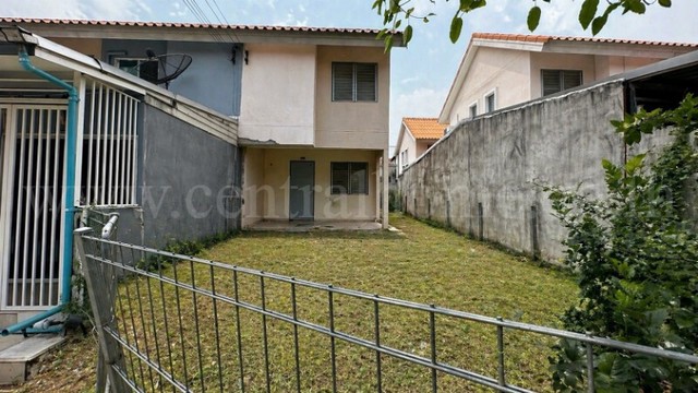 ทาวน์เฮ้าส์ เอื้ออาทร รังสิต - คลอง 2 ยังไม่เคยเข้าอยู่ หลังริม ราคาถูก