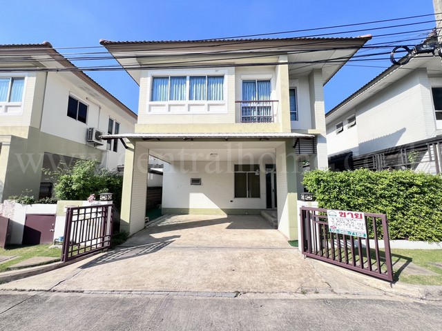 ลดราคาด่วน บ้านแฝด พร้อมพัฒน์ พรีวา ถนนปัญญาอินทรา ใกล้ซาฟารีเวิลด์