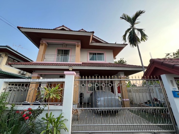 บ้านเดี่ยวฟังก์ชันครบที่สุดใน คู้บอน 31 แยก 4 หลังเดียวเท่านั้น! )