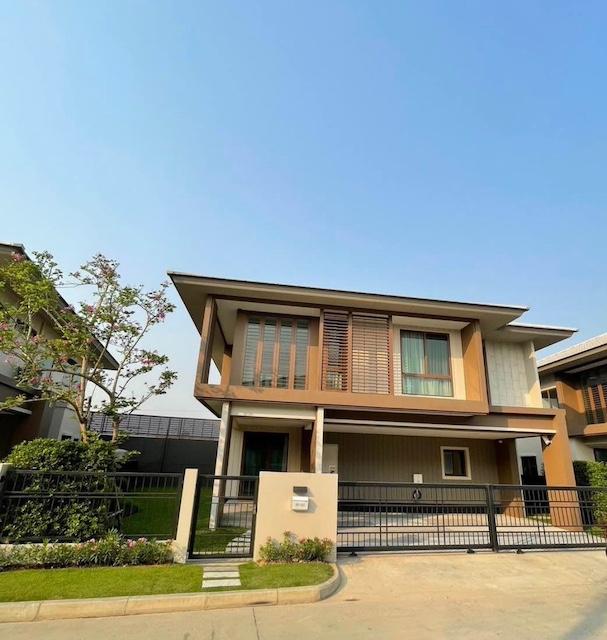 HR 9836 ให้เช่าบ้านหรู บุราสิริ กรุงเทพกรีฑา ใกล้โรงเรียนนานาชาติ ไบรท์ตัน เวลลิงตัน พร้อมอยู่