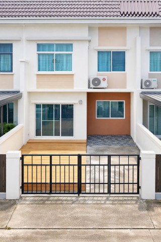 260826klklapia ให้เช่า ทาวน์เฮ้าส์ โรงเรียนเตรียมบัณฑิต 300 ม.ลำลูกกา ซ. เลียบคลอง 3ให้เช่าทาวน์เฮาส์2ชั้น3นอน2น้ำ  20 ตร.ว. 120 ตร.ม. 20