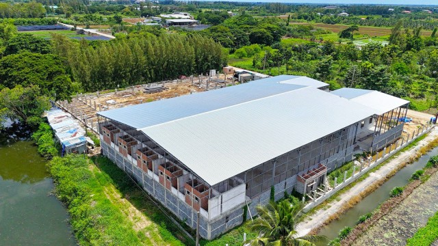 คลองโยง พุทธมณฑล ศาลายา ให้เช่าโกดังพร้อมสำนักงาน 2 ชั้น 1 ไร่ 1,100 ตร.ม.5 ห้องคนงาน 6น้ำ  แยกมะเกลือ-ห้วยพลู 2.0 กม.