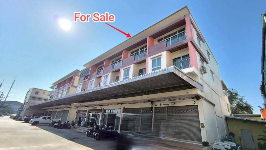 ขายอาคารพาณิชย์ ถนนเอกชัย บางบอน หน้าหมู่บ้านเบญจวัลย์ เป็นตึกแถว 3.5 ชั้น เนื้อที่ 35 ตร.วา สภาพสวย ใกล้ถนนพระราม 2 ใกล้มหาชัยเมืองใหม่ 