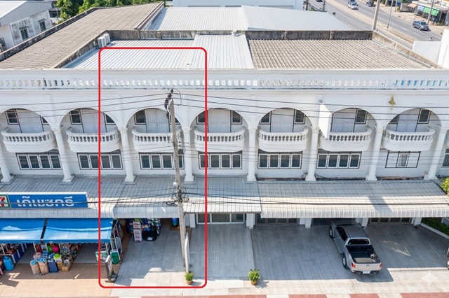 รามอินทรา2-6 MRTลาดปลาเค้า590ม. เซ็นทรัล รามอินทรา 1.66ม. อาคาร 4ชั้น 28ตร.ว. 432ตร.ม.  2 นอน 2 น้ำ เเดอะแจ๊ส วัชรพล 900 ม.