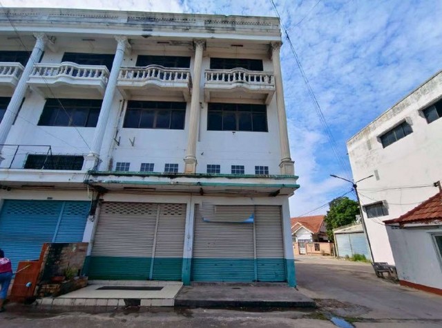 ขาย อาคารพาณิชย์ อำเภอบางปะอิน พระนครศรีอยุธยา ห่างจาก โรงพยาบาลราชธานี โรจนะ 2.6 km.	