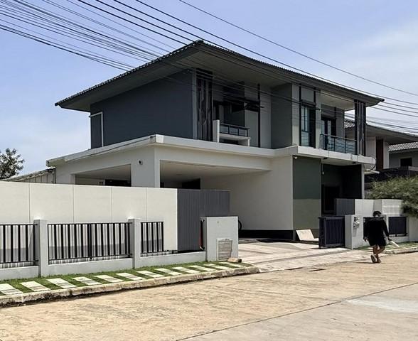 HR 9845 ให้เช่าบ้านเดี่ยว 2ชั้น 4ห้องนอน หมู่บ้านสราญสิริ ศรีวารี ใกล้ สนามบินสุวรรณภูมิ 