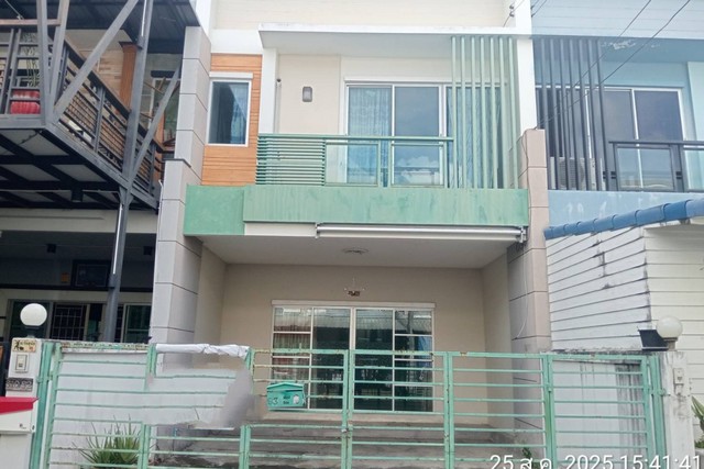 ขายทาวน์โฮม หมู่บ้านเต็มสิริ อเวนิว คลองสามวา กรุงเทพ