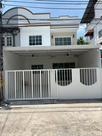  sss554 ขาย หมู่บ้านเพชรหรรษา เพชรเกษม 112 ทาวน์เฮ้าส์รีโนเวท โซนหนองแขม 