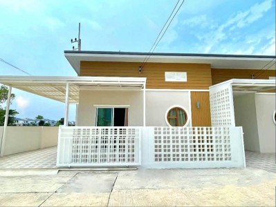 ขายบ้านอมตะชลบุรี หมู่บ้านกรีนฟิลด์ปาร์ควิว 3  ทาวน์โฮมชั้นเดียวบ้านมือ1  ขนาด 20-40ตรว.