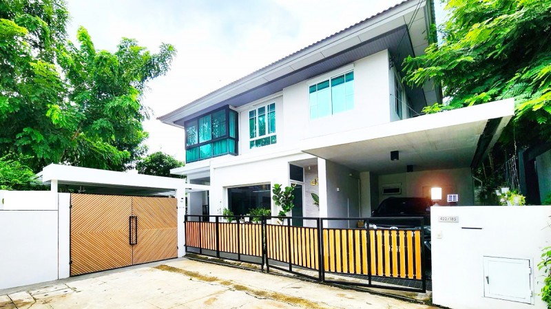 ปัญญาอินทรา บ้านเดี่ยว 2ชั้น 4-5นอน 3 น้ำ  ซาฟารีเวิลด์ 1.2 กม.ใกล้รร.สาธิตพัฒนา 500 ม. 101ตร.ว.