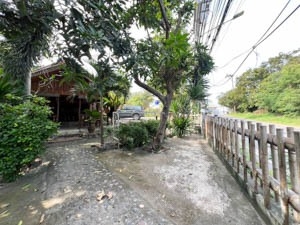 Commercial Space for Rent Ideal for Coffee Shops Restaurants Wood house For Rent in Cheong Mon Bophut Koh Samui