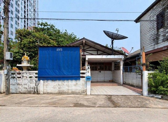 หมู่บ้านพงษ์ธรรมนิเวศน์ บ้านเดี่ยว 1 ชั้น ซอยแจ้งวัฒนะ-ปากเกร็ด 32 ปากเกร็ด นนทบุรี ขายตามสภาพ ราคาพิเศษ ใกล้รถไฟฟ้า และทางด่วน 